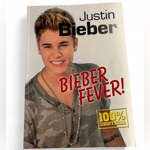 Justin Bieber: Bieber Fever Book